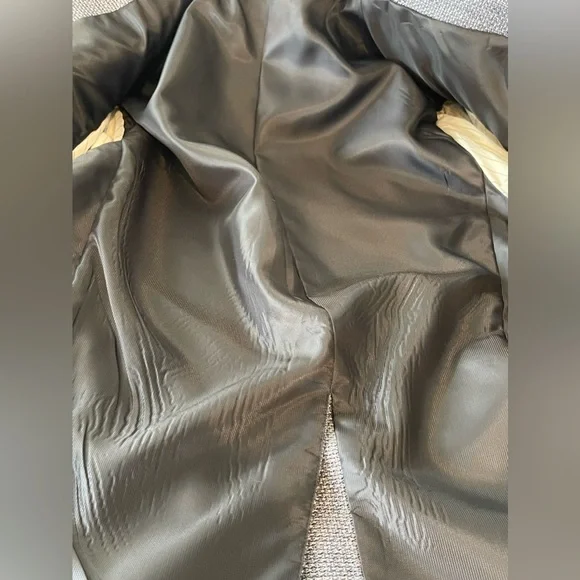 🔥‼️Norm Thompson 40R 100% silk men’s jacket/blazer. Excellent quality clothier! - Picture 8 of 11